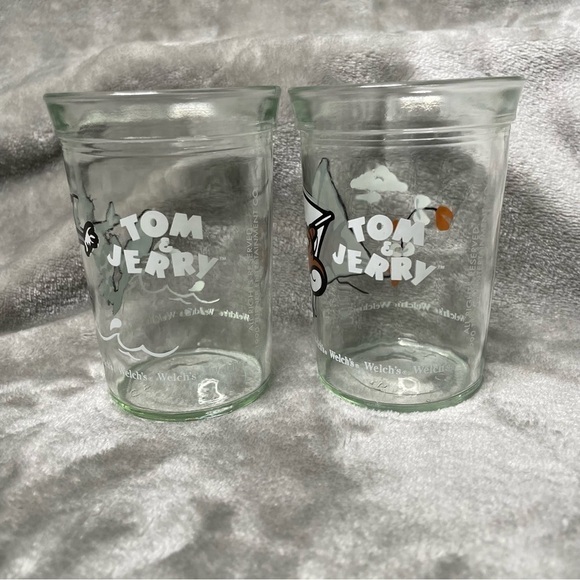 Vintage 90's Tom & Jerry Welch's Glass Jelly Jar Set of 2 Cups Surf & Kite Theme - Picture 2 of 8